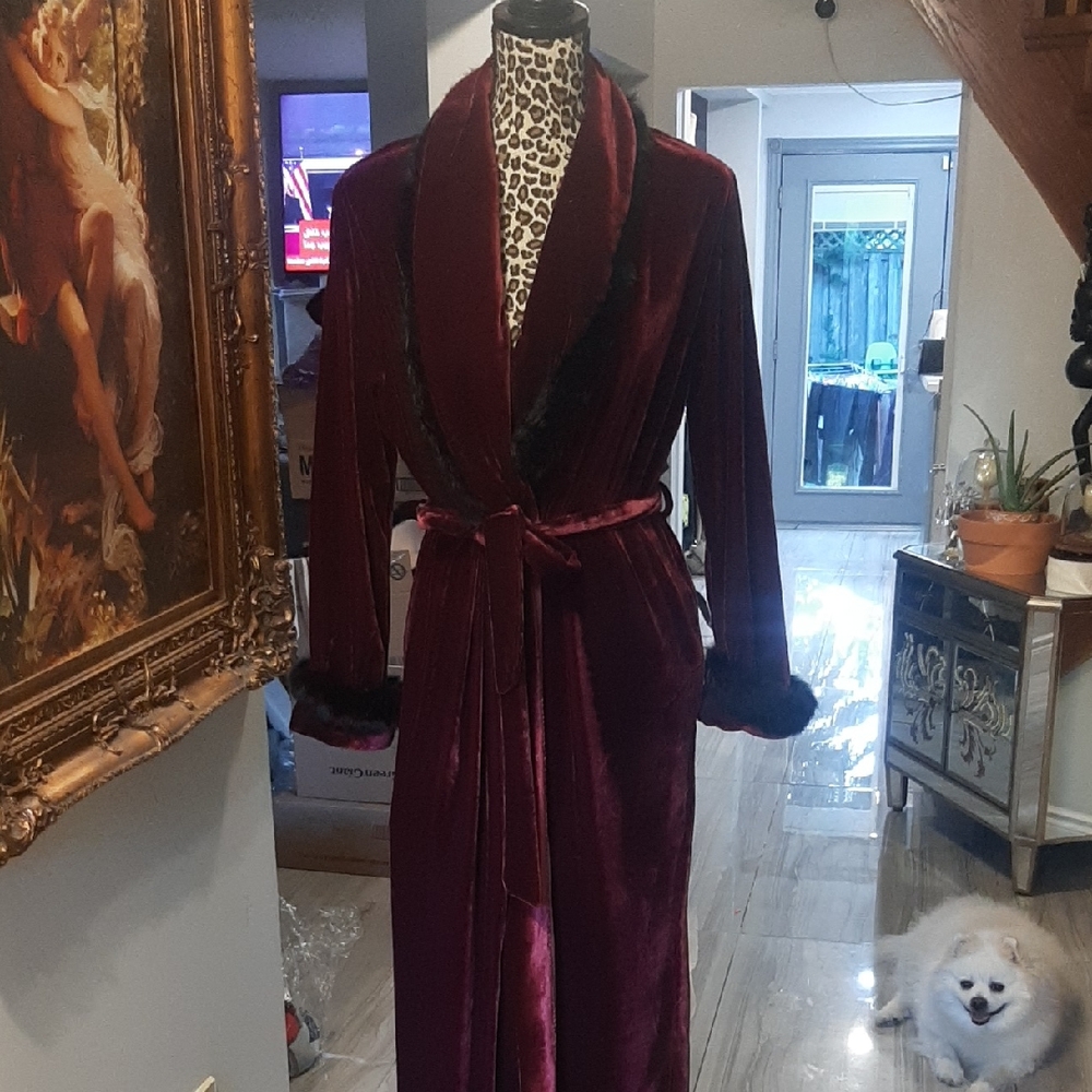 With Real Fur Vanity Fair Velvet Robe in Deep Burgundy
